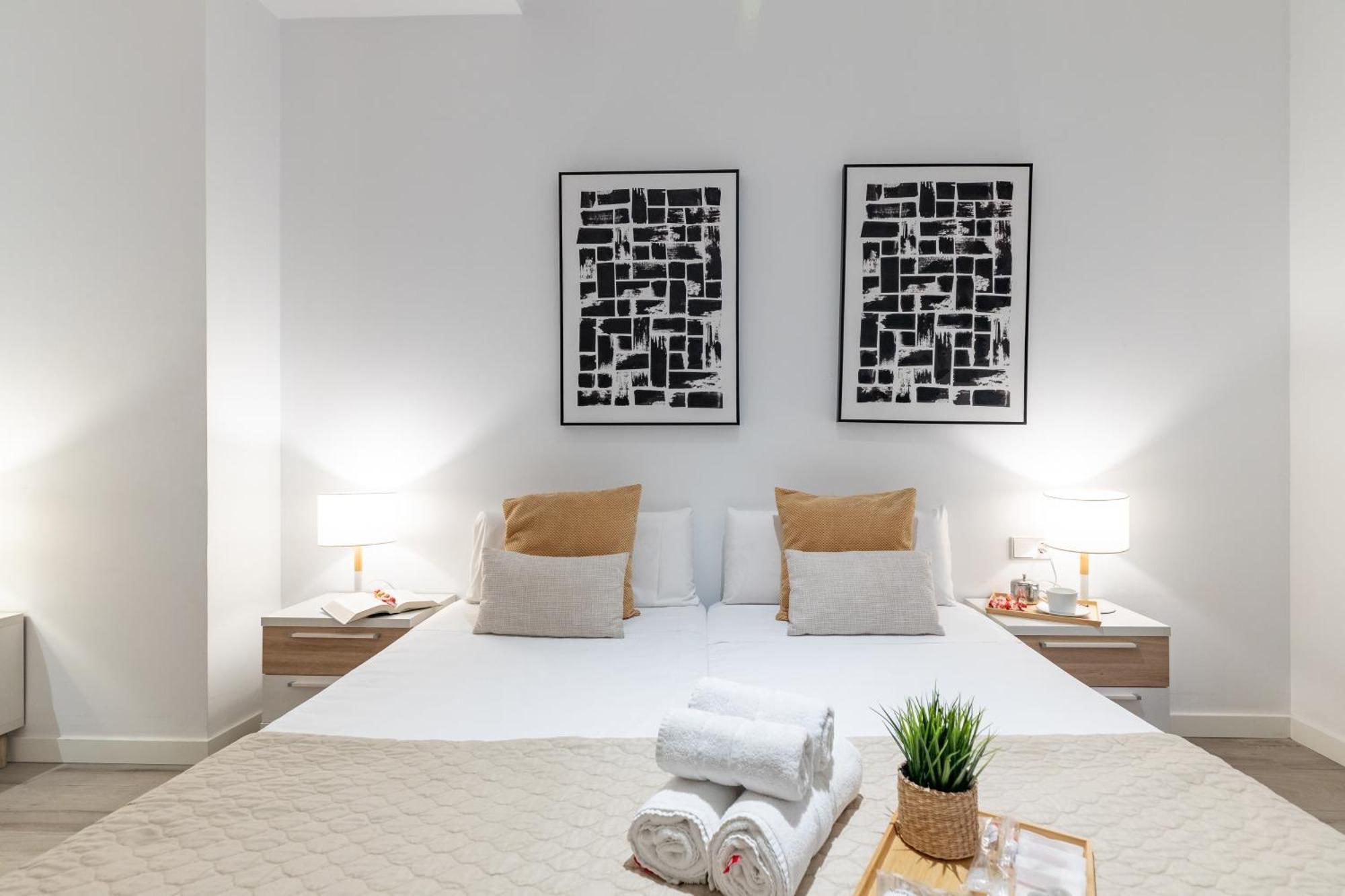 Travel Habitat Ayuntamiento Apartment Валенсия Стая снимка