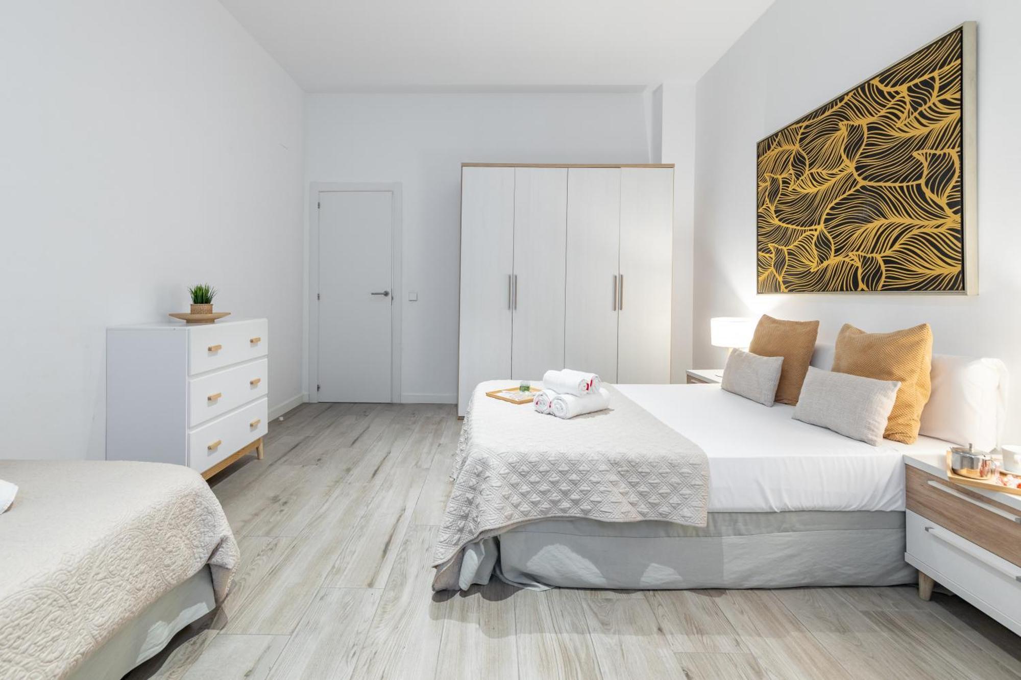 Travel Habitat Ayuntamiento Apartment Валенсия Екстериор снимка