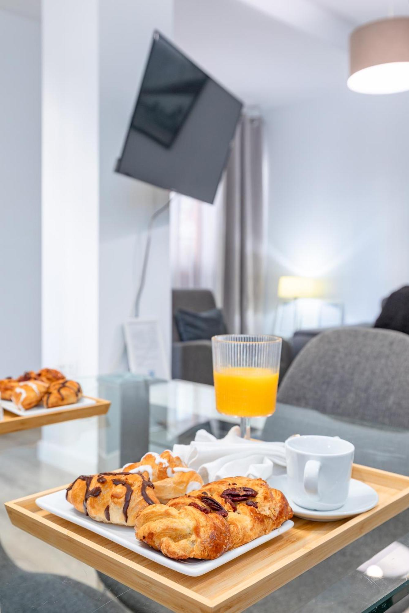 Travel Habitat Ayuntamiento Apartment Валенсия Екстериор снимка
