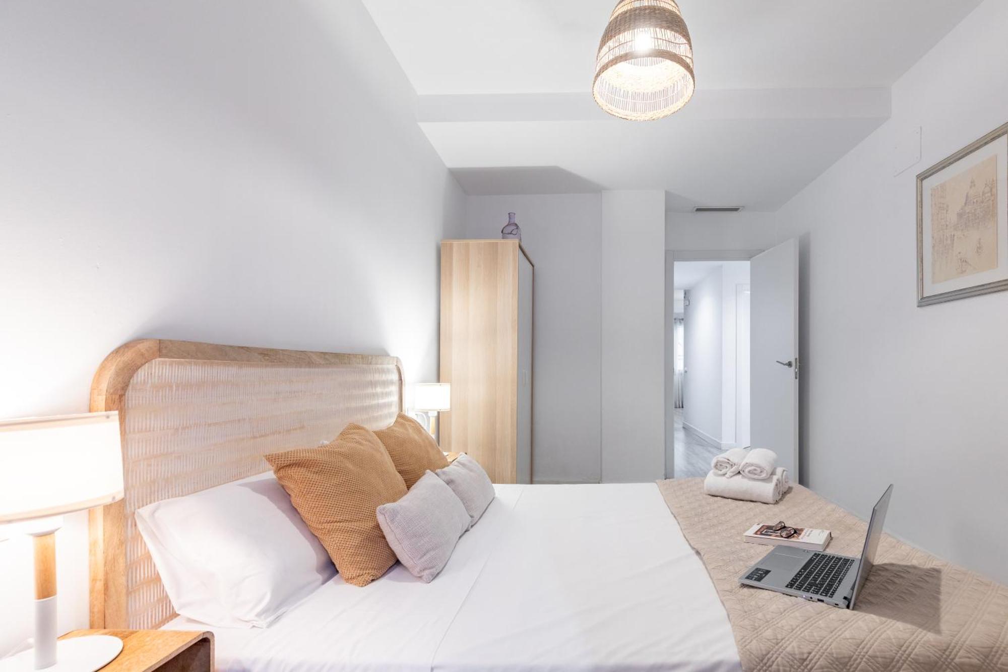 Travel Habitat Ayuntamiento Apartment Валенсия Екстериор снимка